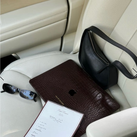 Heaven Mayhem Rosi Laptop Case - Picture 9 of 9